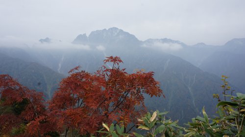 紅葉と劔岳